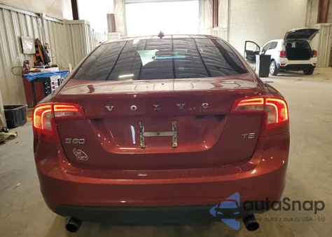 2012 Volvo S60 T5 z USA, uszkodzony, nr VIN YV1622FS7C2043536